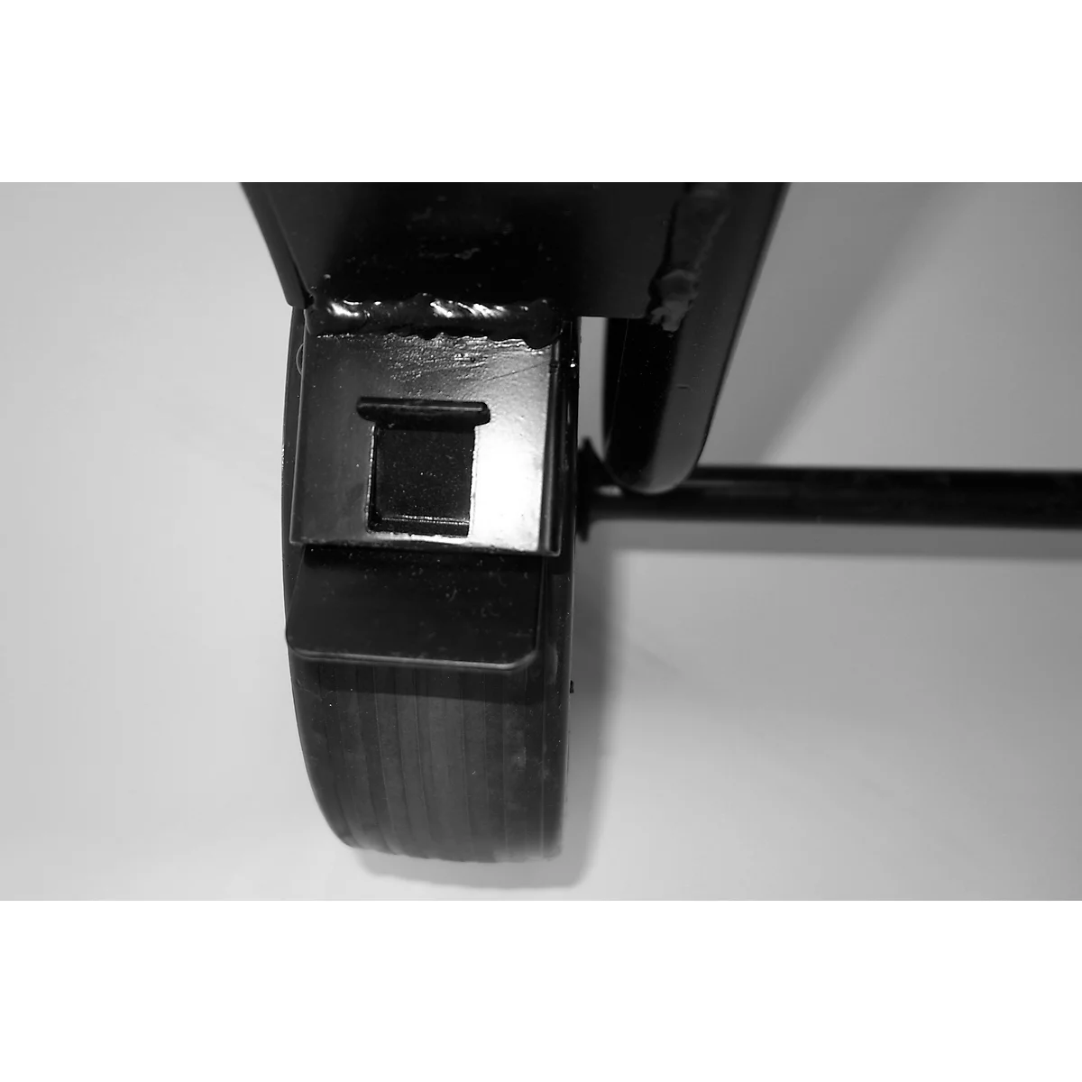 Chariot dévidoir BW-XL, pour feuillards plastiques en PET &amp; PP avec Ø de mandrin 406 mm, L 800 x P 650 x H 2210 mm, acier