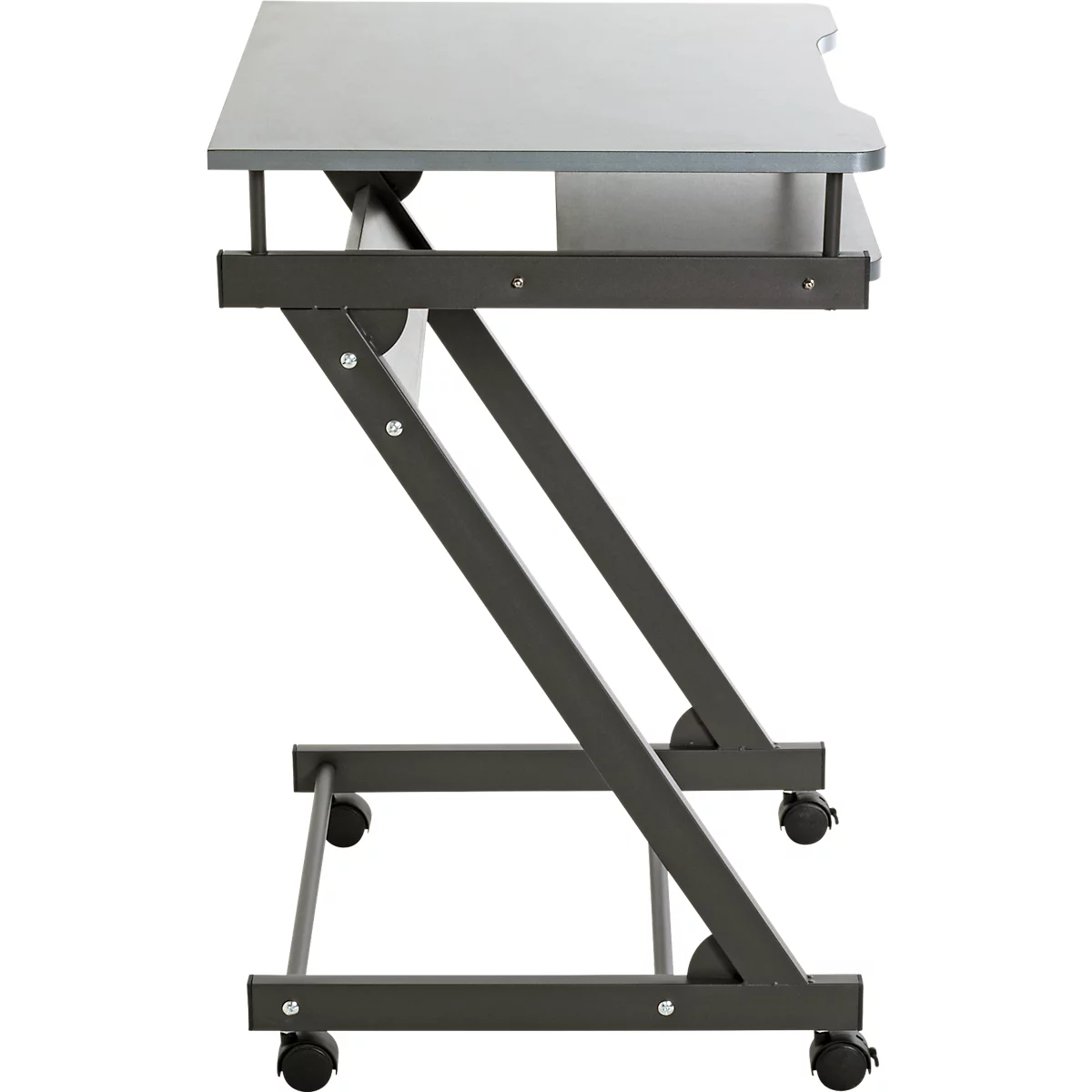 Table d'appoint avec plateau gris et cadre en forme de Z noir sur roulettes.