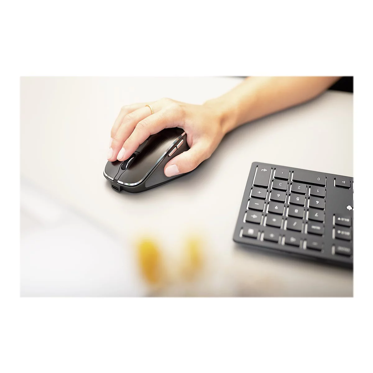 CHERRY DW 9500 SLIM - Tastatur-und-Maus-Set - kabellos - 2.4 GHz, Bluetooth 4.0 - US mit Euro-Symbol - Tastenschalter: CHERRY SX