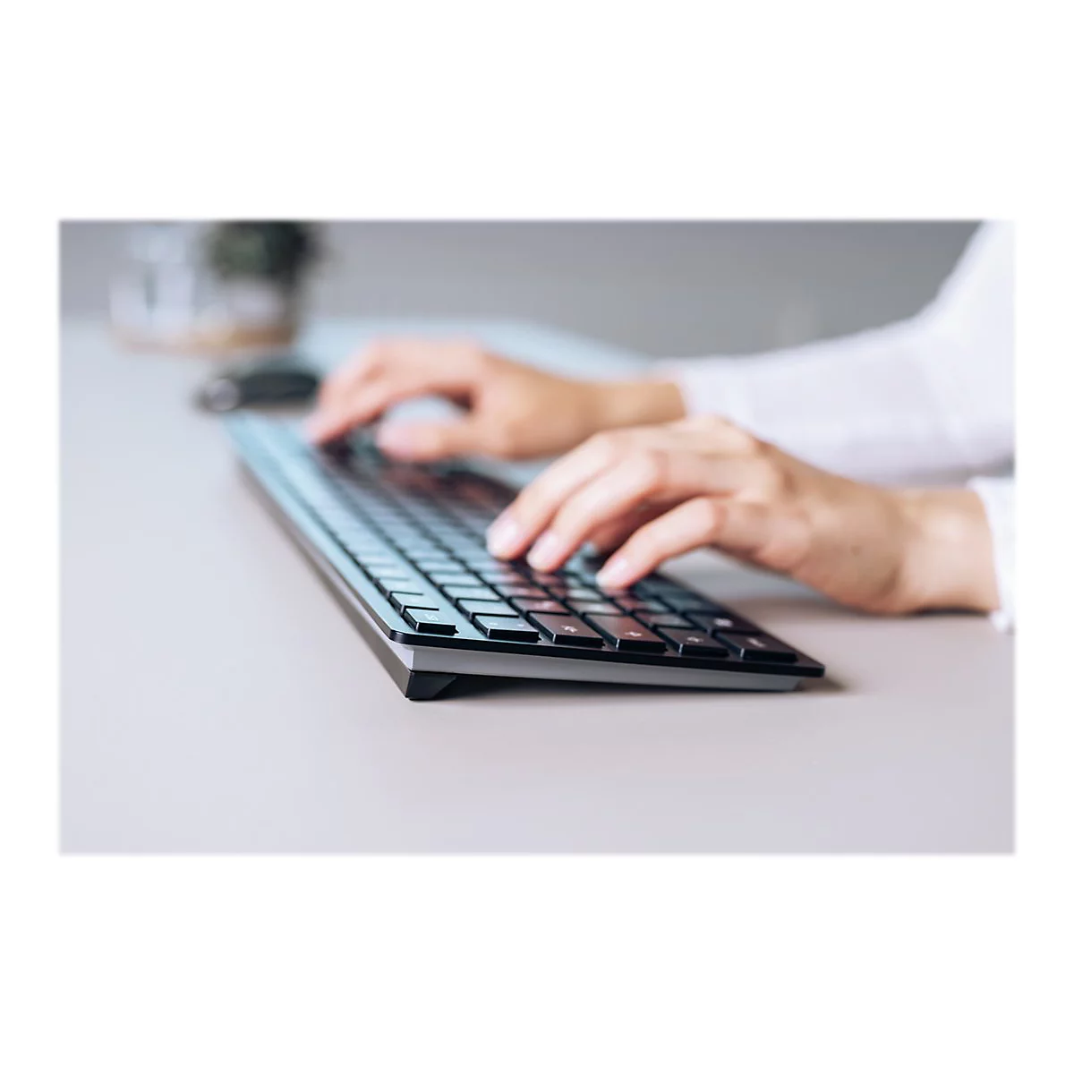 CHERRY KW 9100 SLIM - Tastatur - kabellos - 2.4 GHz, Bluetooth 4.0 - Schweiz - Tastenschalter: CHERRY SX
