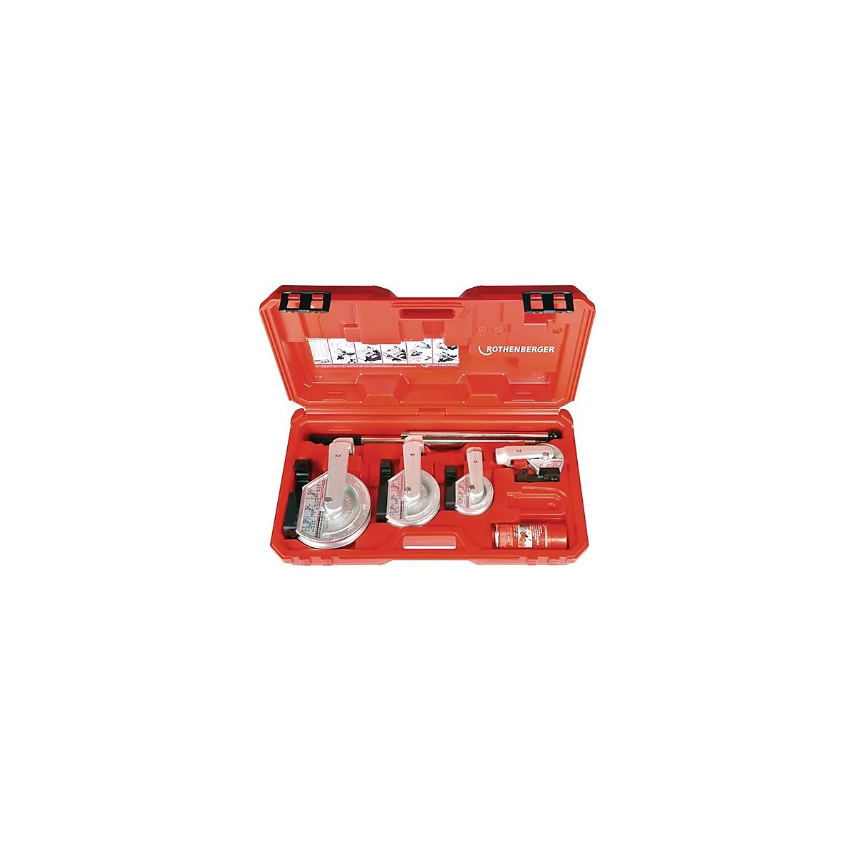 Boîte à outils rouge avec outil de cintrage de tubes. Comprend des cintreuses de différentes tailles, une tige et une boîte de conserve. Le logo Rothenberger est visible.