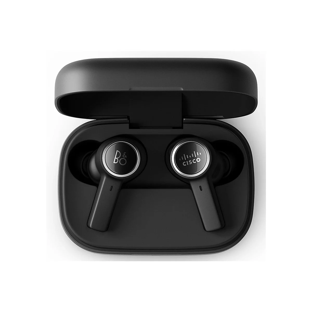 Schwarze Kopfhörer mit Ladecase, Marke B&O, Cisco. Der Deckel des Case ist geöffnet.