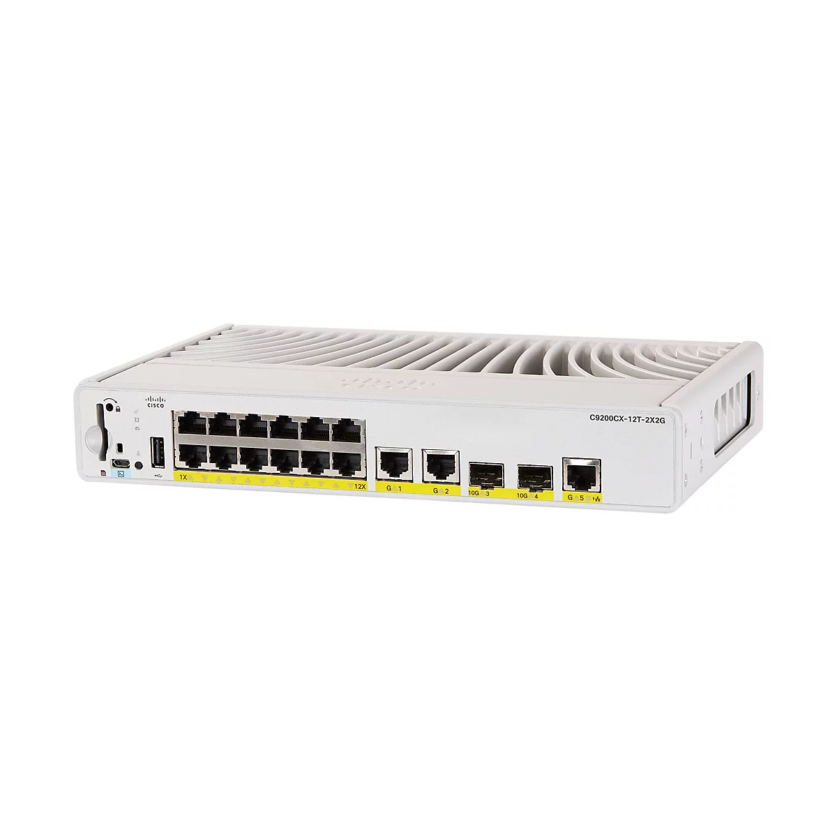 Un commutateur réseau Cisco blanc sur fond blanc. Le commutateur dispose de plusieurs ports, dont USB, SD et Ethernet, ainsi que l'étiquette C9200CX-12T-2X2G.