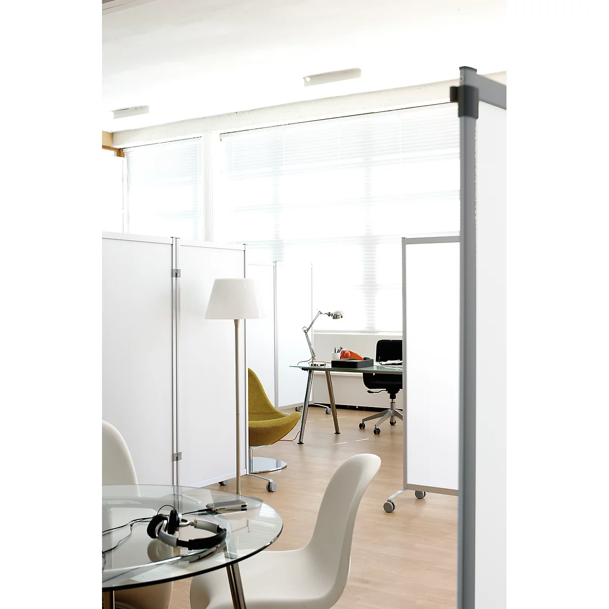 Cloison mobile, résistante aux désinfectants, 2 éléments, semi-transparente
