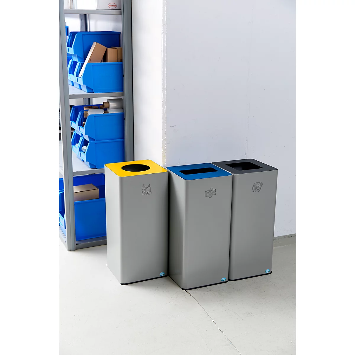 Colector de materiales reciclables VAR Quadro, 3 compartimentos, volumen total 210 l, chapa de acero galvanizada