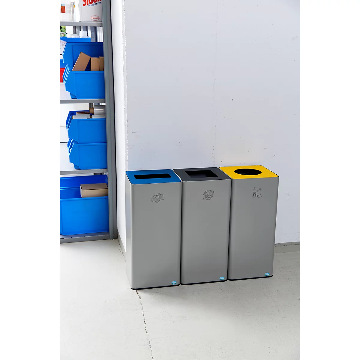 Colector de materiales reciclables VAR Quadro, 3 compartimentos, volumen total 210 l, chapa de acero galvanizada