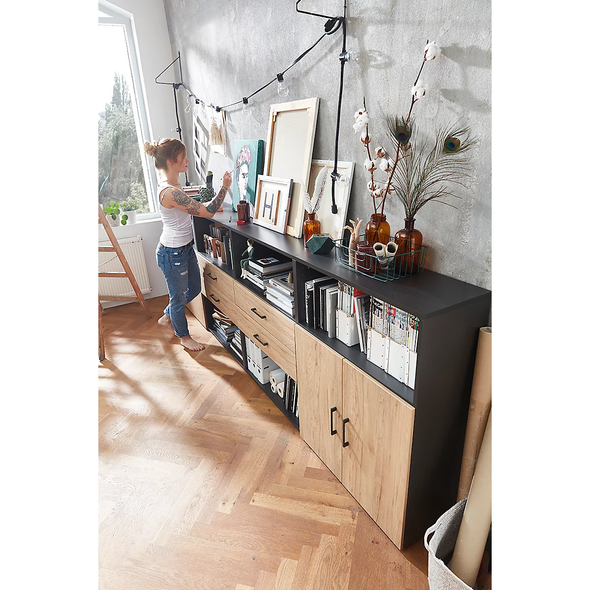 Commode de bureau TEMPIO, en bois, 2 portes, 2 tiroirs, 3 OH, L 800 x P 340 x H 1070 mm, anthracite/chêne caryer