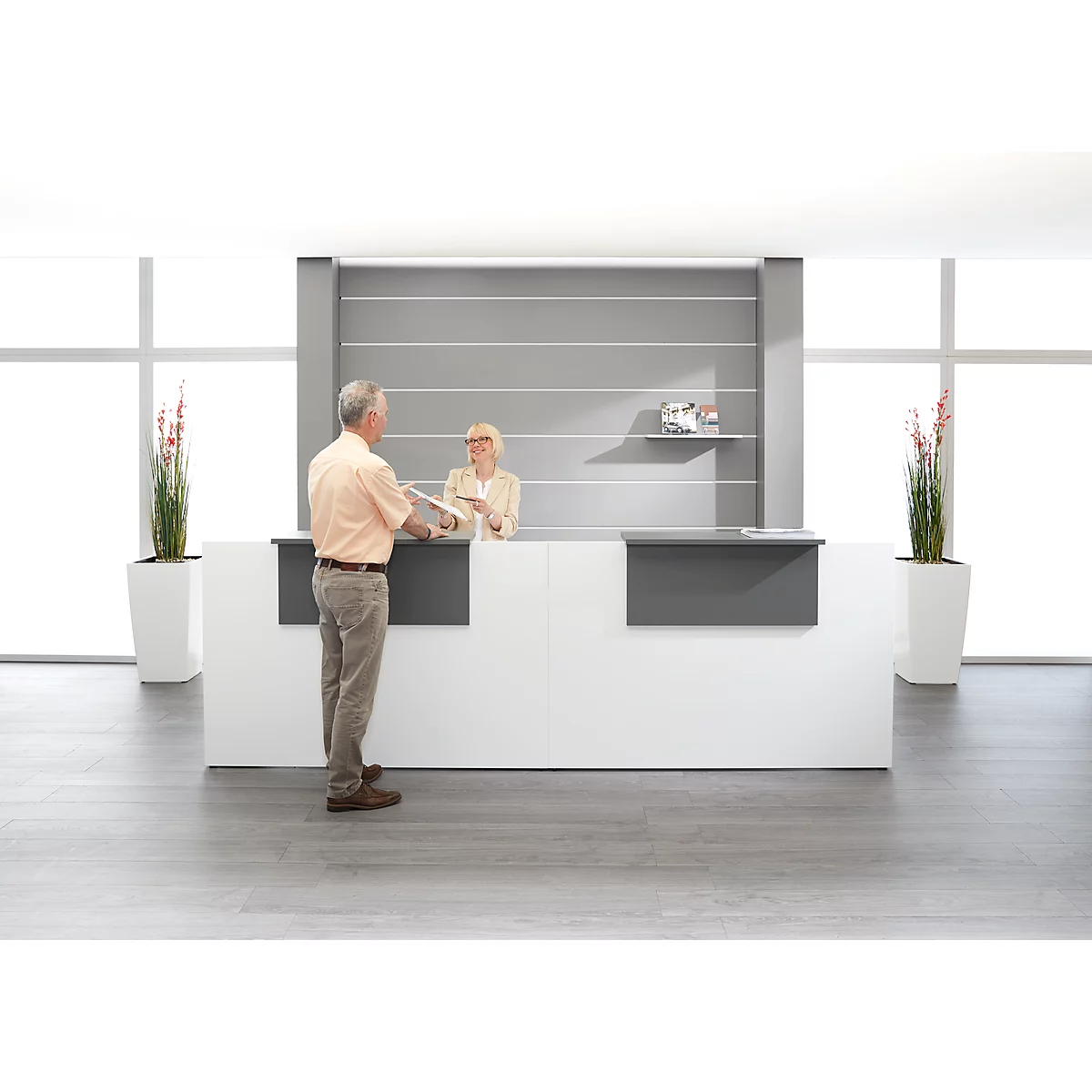 Comptoir d'accueil Come-In - 2 plateaux en bois - l. 3600 mm - blanc et graphite