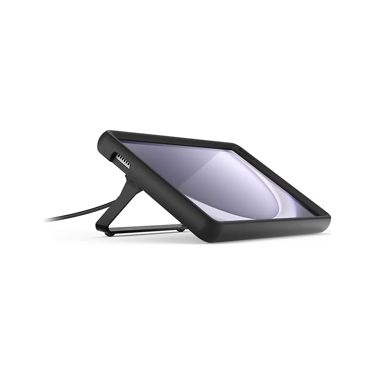 Schwarzes Tablet in Schutzhülle mit integriertem Ständer und Ladekabel.