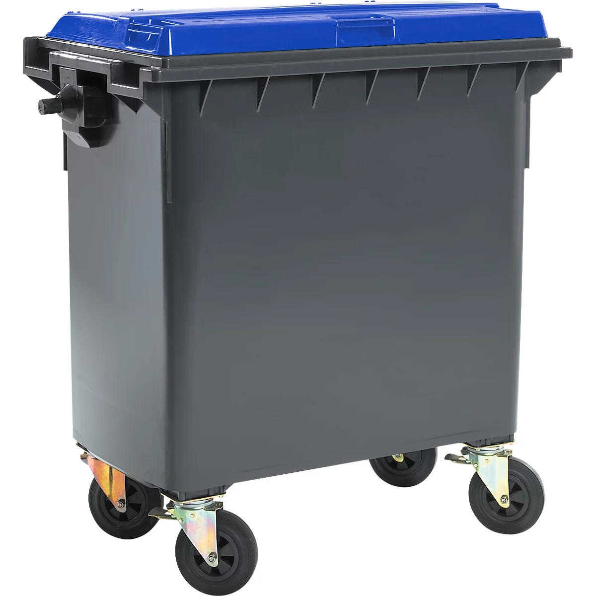 Contenedor de basura gris con tapa azul, sobre ruedas.