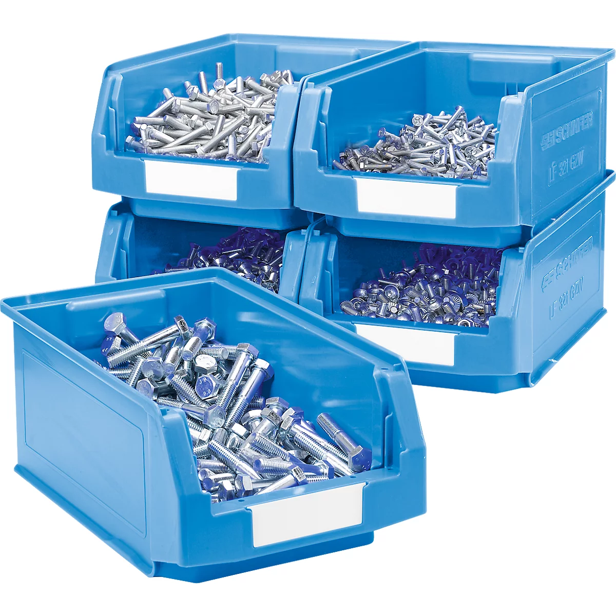 Contenedores de plástico azul llenos de tornillos, tuercas y pernos. Múltiples contenedores están apilados.