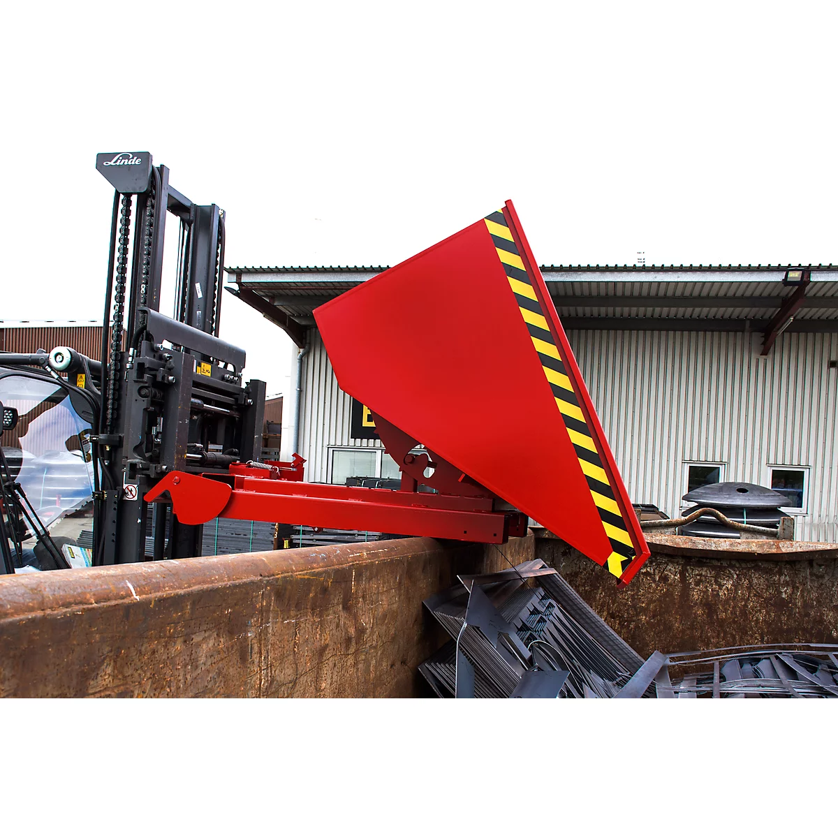 Conteneur basculant automatique Bauer type 4A 600, 3 points de déverrouillage, système de roulement, capacité 0,6 m³, jusqu'à 1000 kg, galvanisé