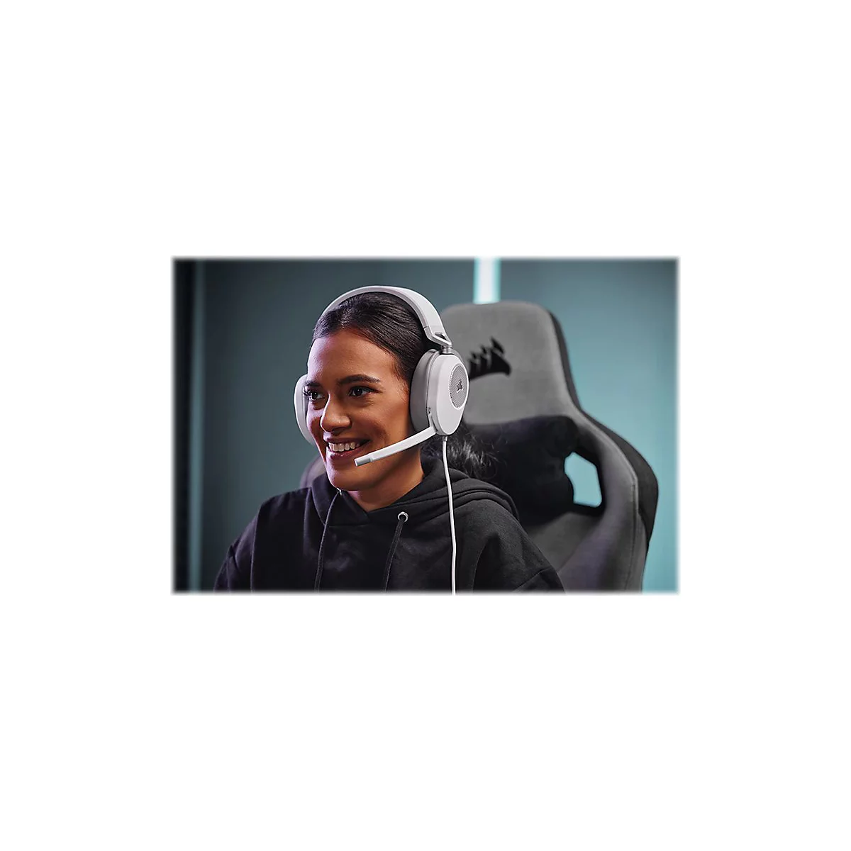 CORSAIR Gaming HS65 SURROUND - Headset - ohrumschließend - kabelgebunden - 3,5 mm Stecker - weiß