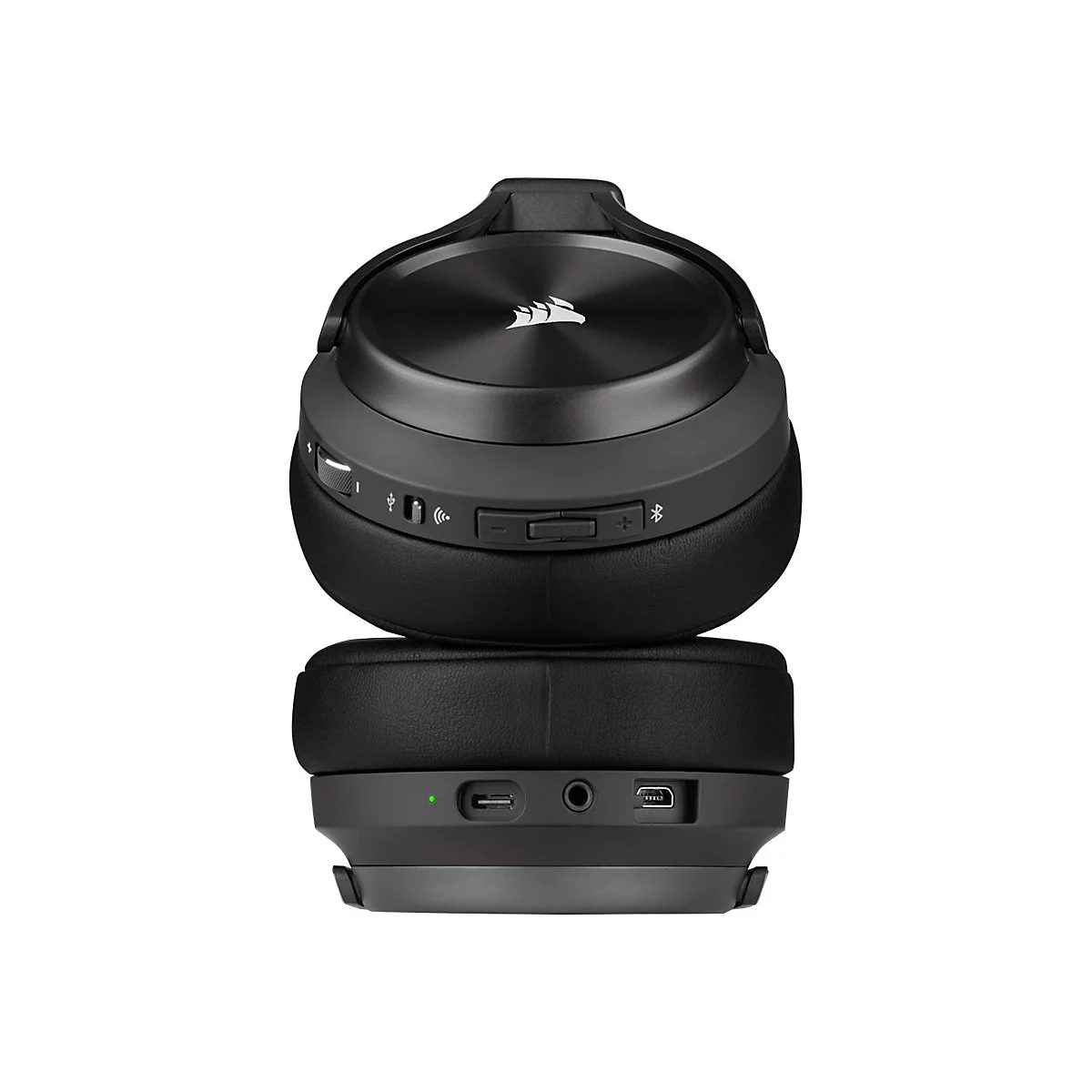 Schwarzes Corsair Headset, Nahaufnahme der Bedienelemente und Anschlüsse an den Ohrmuscheln.