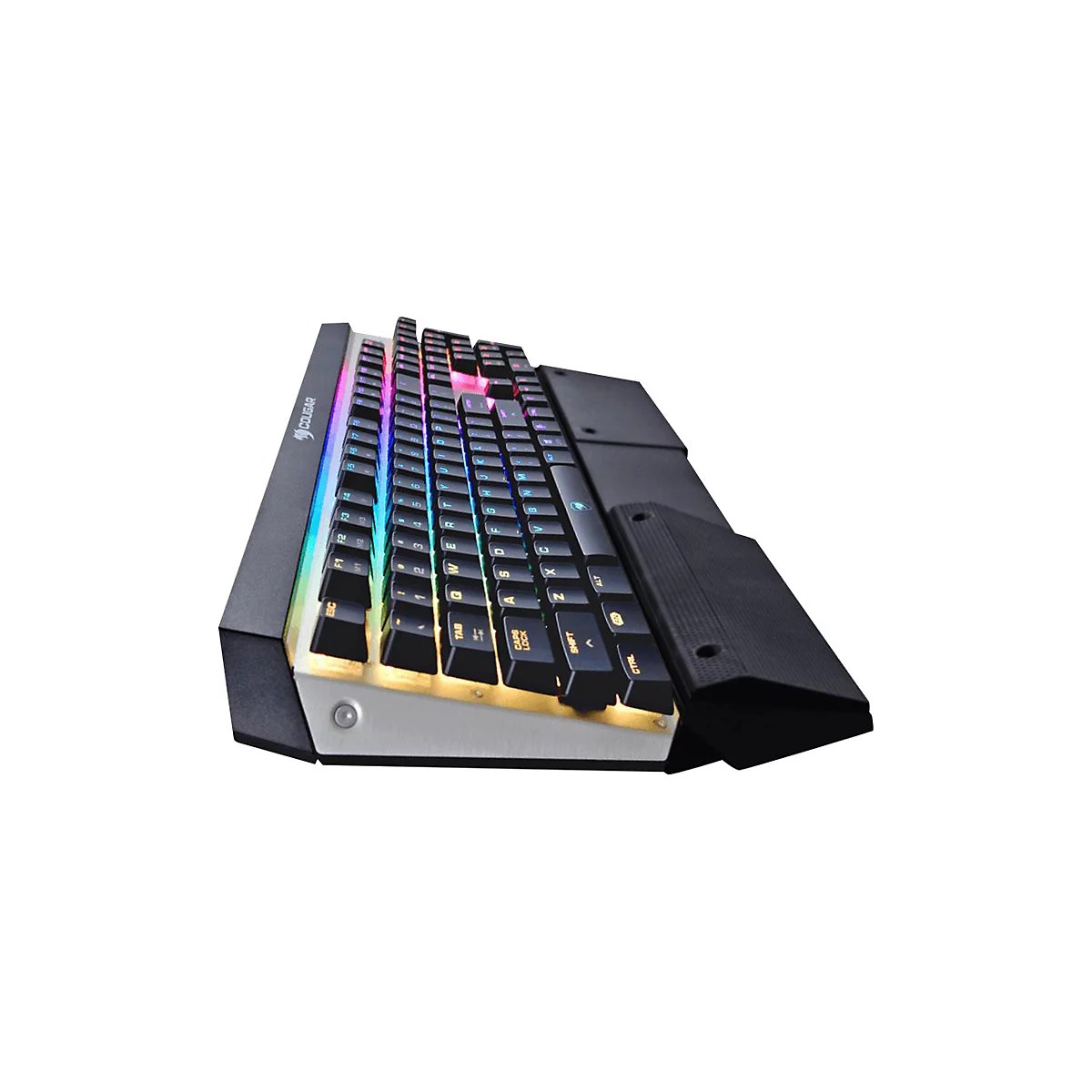 Schwarze Gaming-Tastatur mit RGB-Beleuchtung. Auf den Tasten sind Schriftzeichen zu sehen, am rechten Rand eine Handballenauflage.