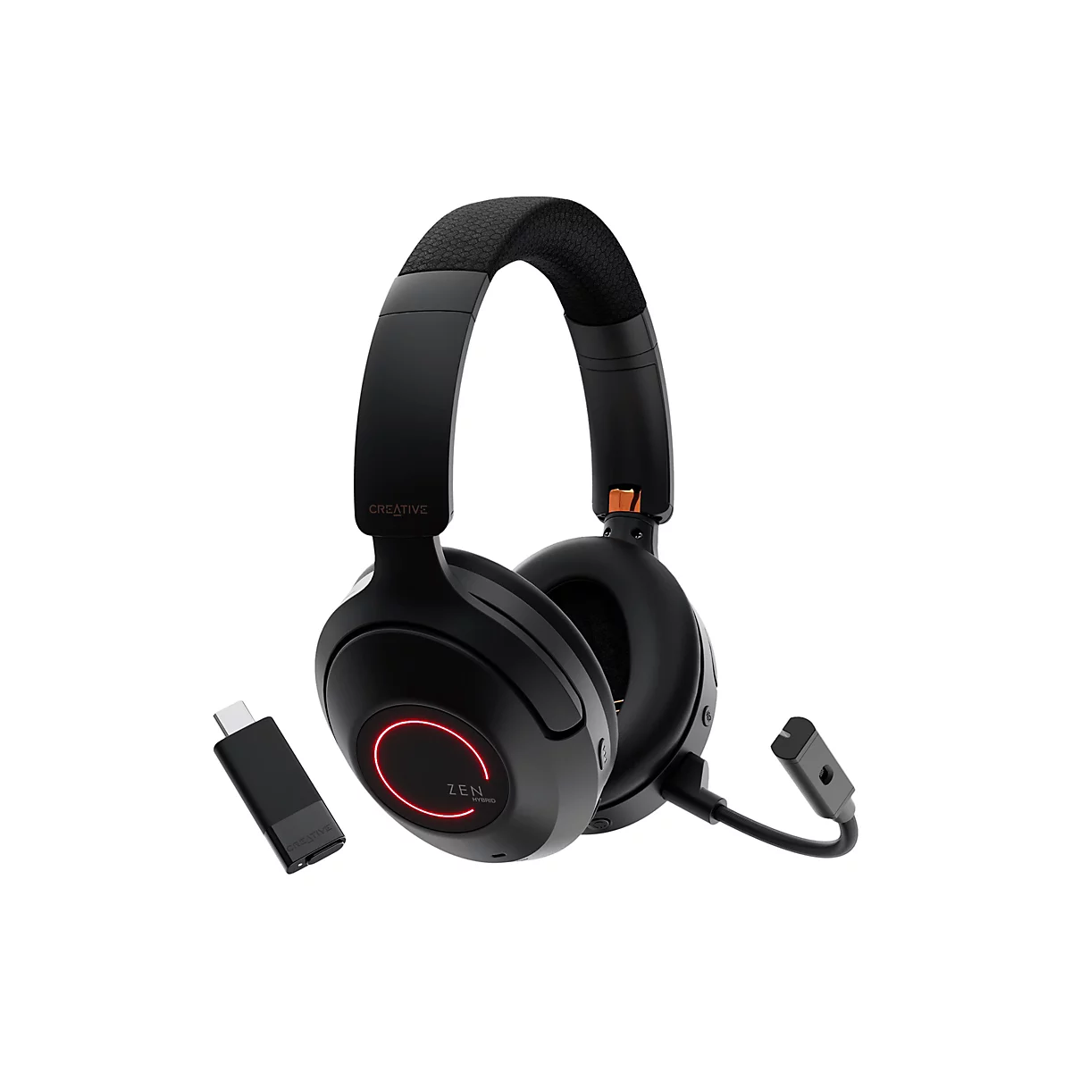 Schwarzer KopfhÃ¶rer mit USB-C-Adapter. Roter Kreis um Ohrmuschel, Text. Angestecktes Mikrofon. Detailansicht.