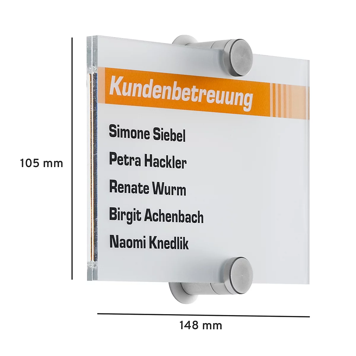 Glass sign with the words "Kundenbetreuung" and employee names, mounted on holders.
