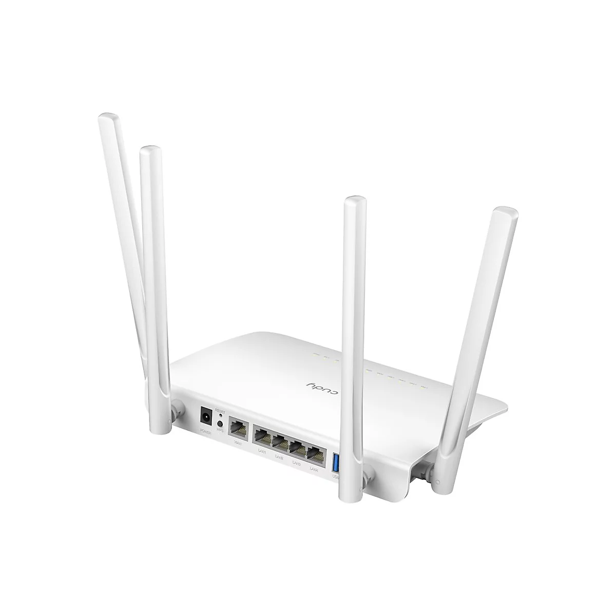 Weißer Cudy-WLAN-Router mit vier Antennen vor weißem Hintergrund, Rückansicht mit verschiedenen Anschlüssen.