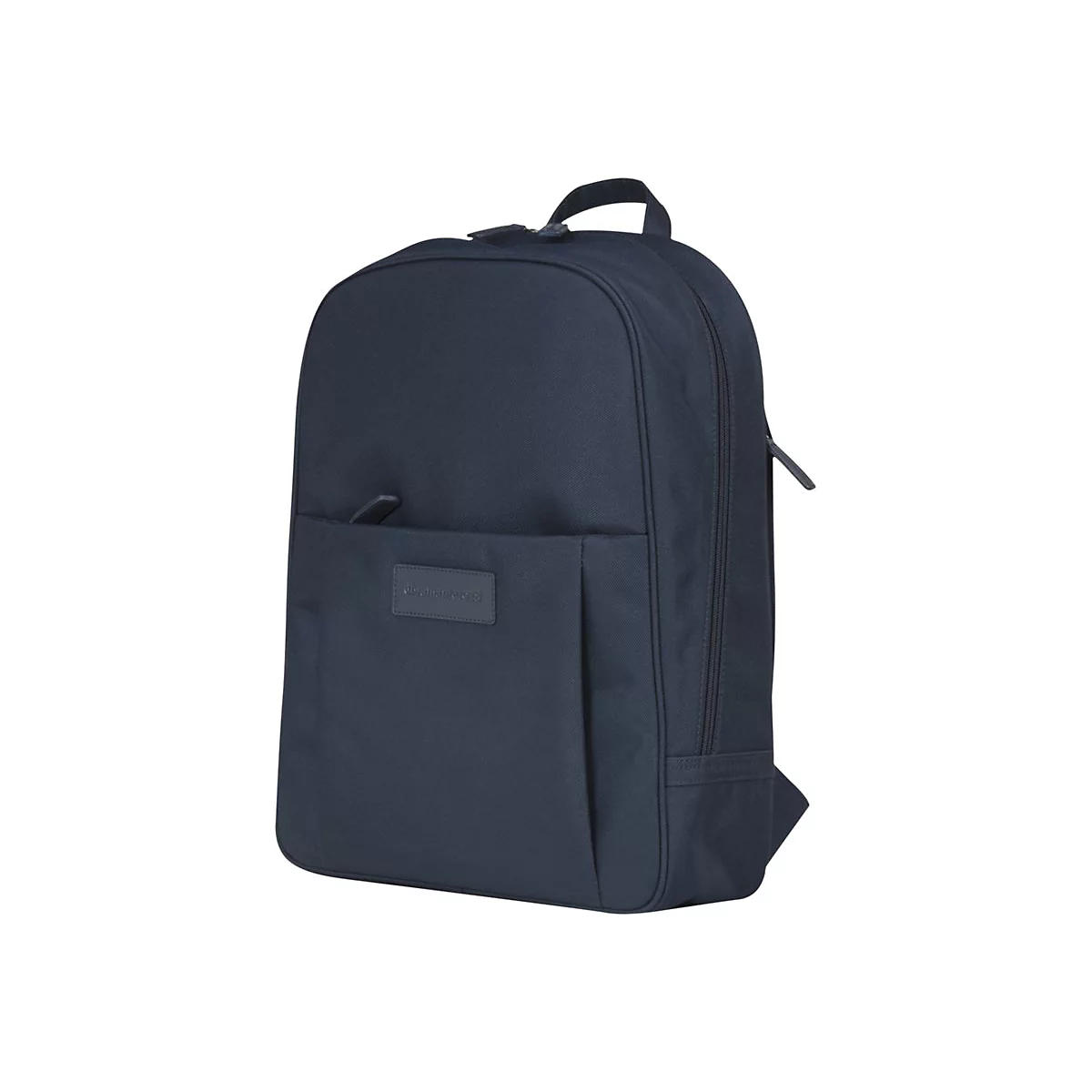 Dunkelblauer Rucksack vor weißem Hintergrund. Mit Reißverschluss, kleiner Vordertasche und Trageschlaufe.