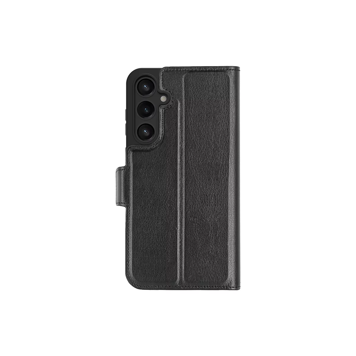 Étui de téléphone en cuir noir avec découpe pour appareil photo et fermeture à rabat. Il est présenté sur un fond blanc.