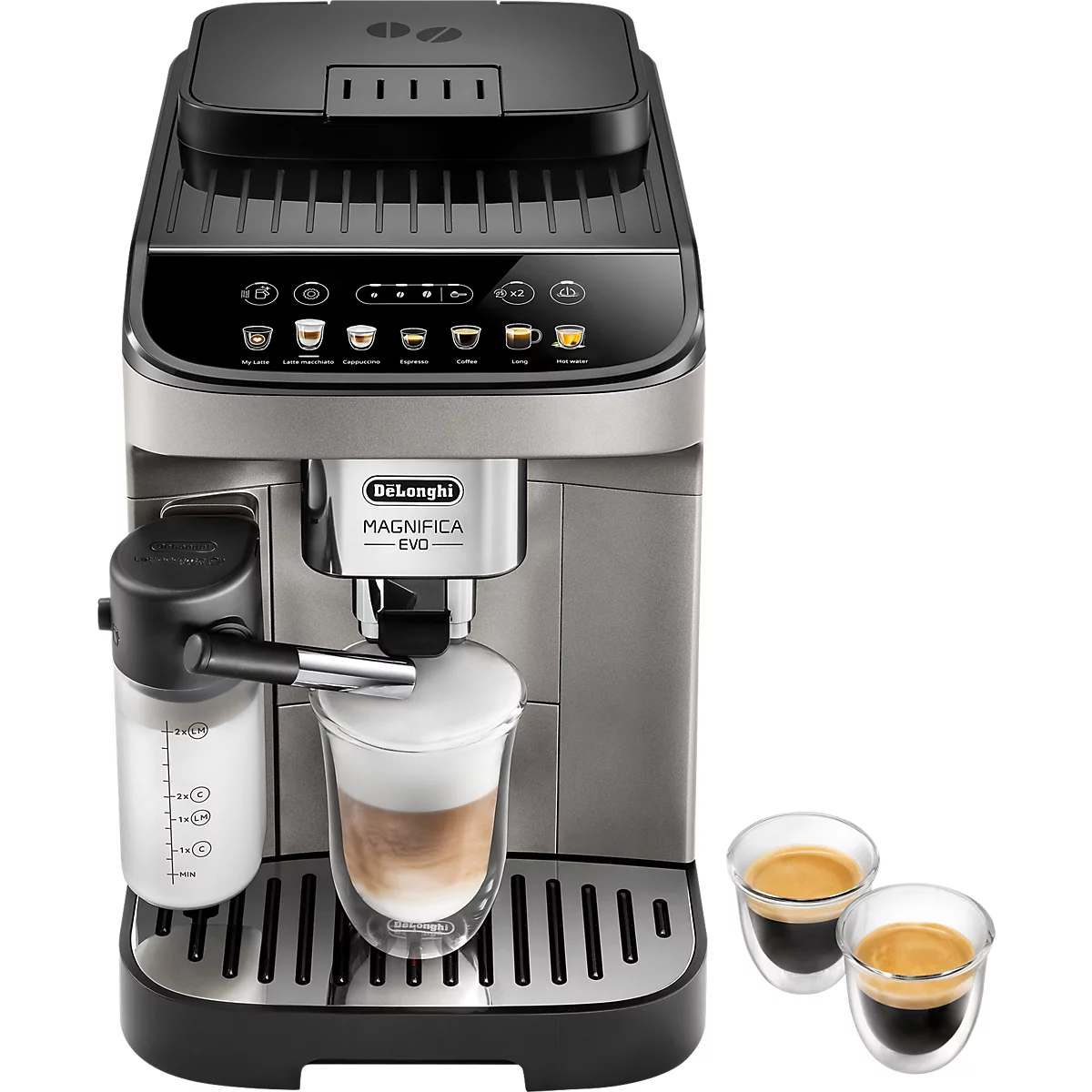 De'Longhi Magnifica Evo Kaffeevollautomat in Silber-Schwarz mit Milchtank und Kaffeegläsern vor neutralem Hintergrund.