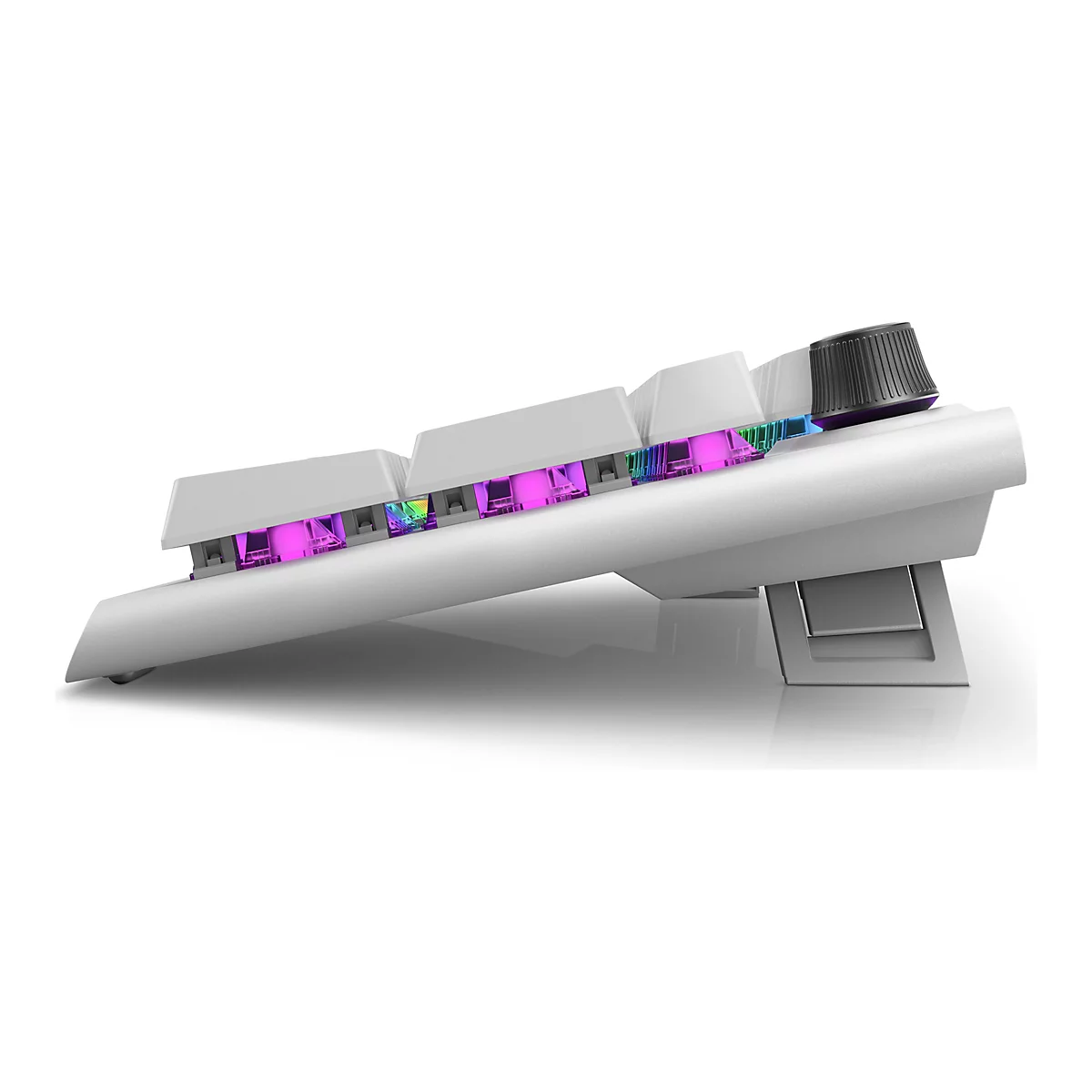 Seitenansicht einer weißen Gaming-Tastatur mit beleuchteten Tasten, mit Fokus auf die Mechanik und einen Drehkopf.