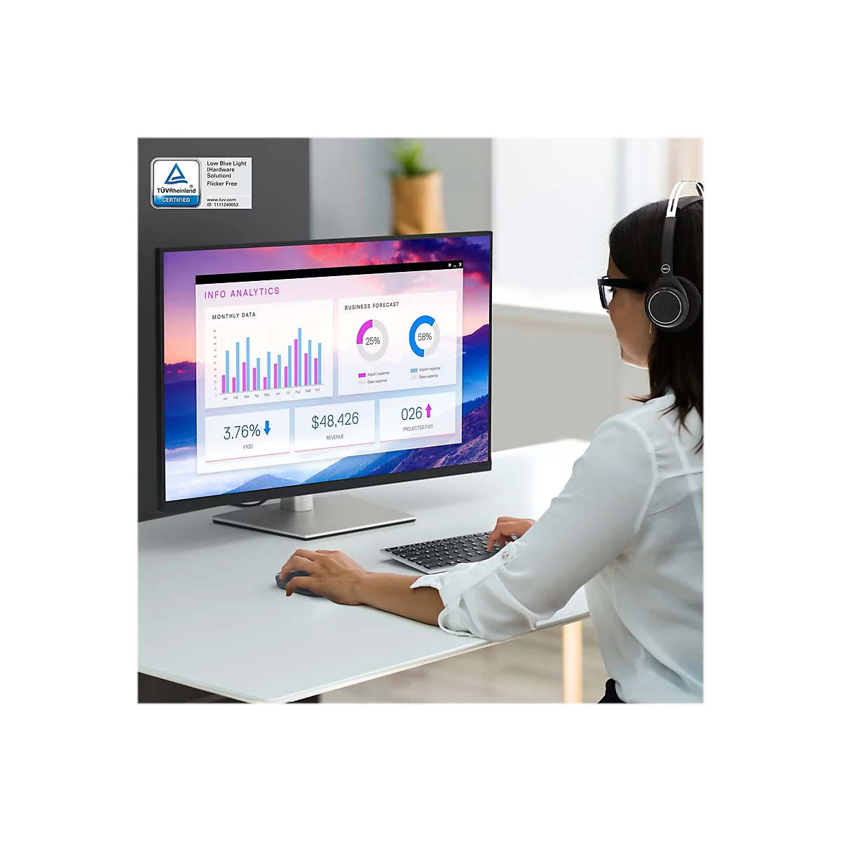 Dell P3223QE - LED-Monitor - 80.001 cm (31.5') - 3840 x 2160 4K @ 60 Hz - IPS - 350 cd/m²