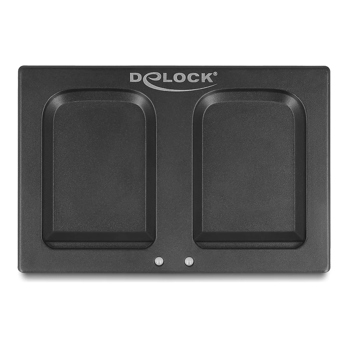 Schwarzes Gerät mit zwei Einbuchtungen, der Schriftzug "Delock" ist zu sehen.