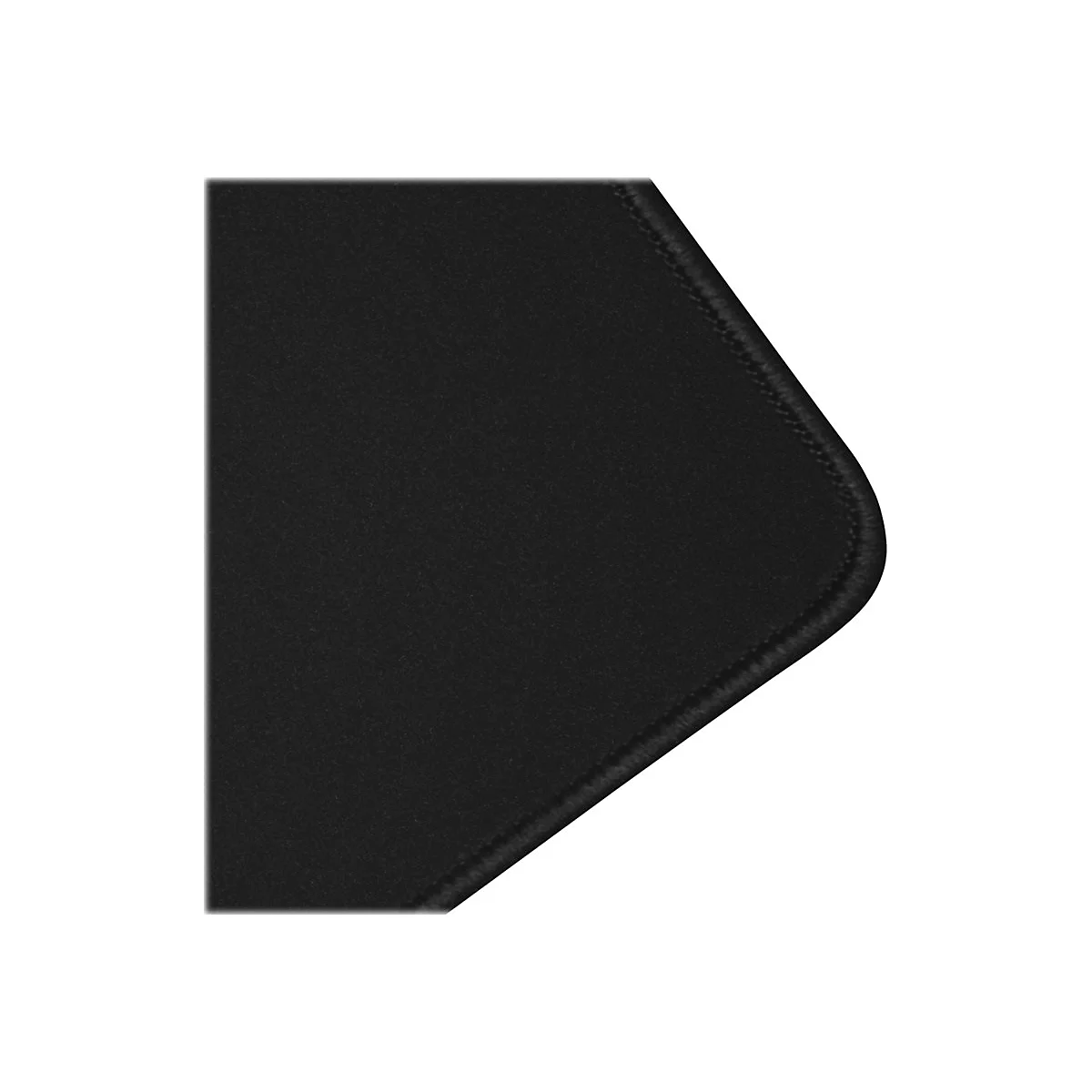 Nahaufnahme der schwarzen Ecke eines Mauspads mit feiner Textur und sauber vernähtem Rand.