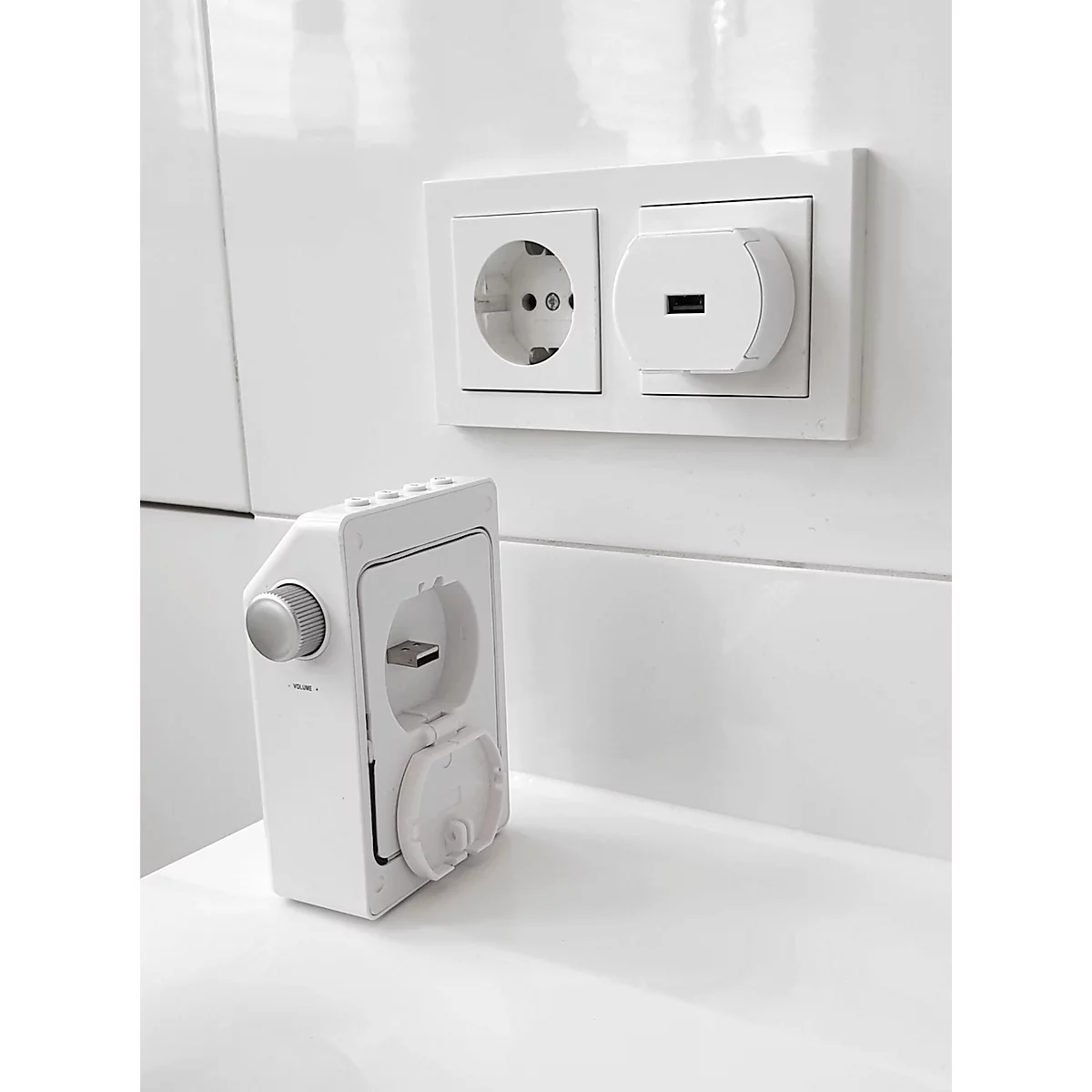 Digitalradio Soundmaster® DAB60WE, DAB+/UKW, 3 W, 3 Stationstasten & je 20 Festsenderspeicher, Bewegungssensor, Bluetooth/USB, Steckdose/Akku, weiß