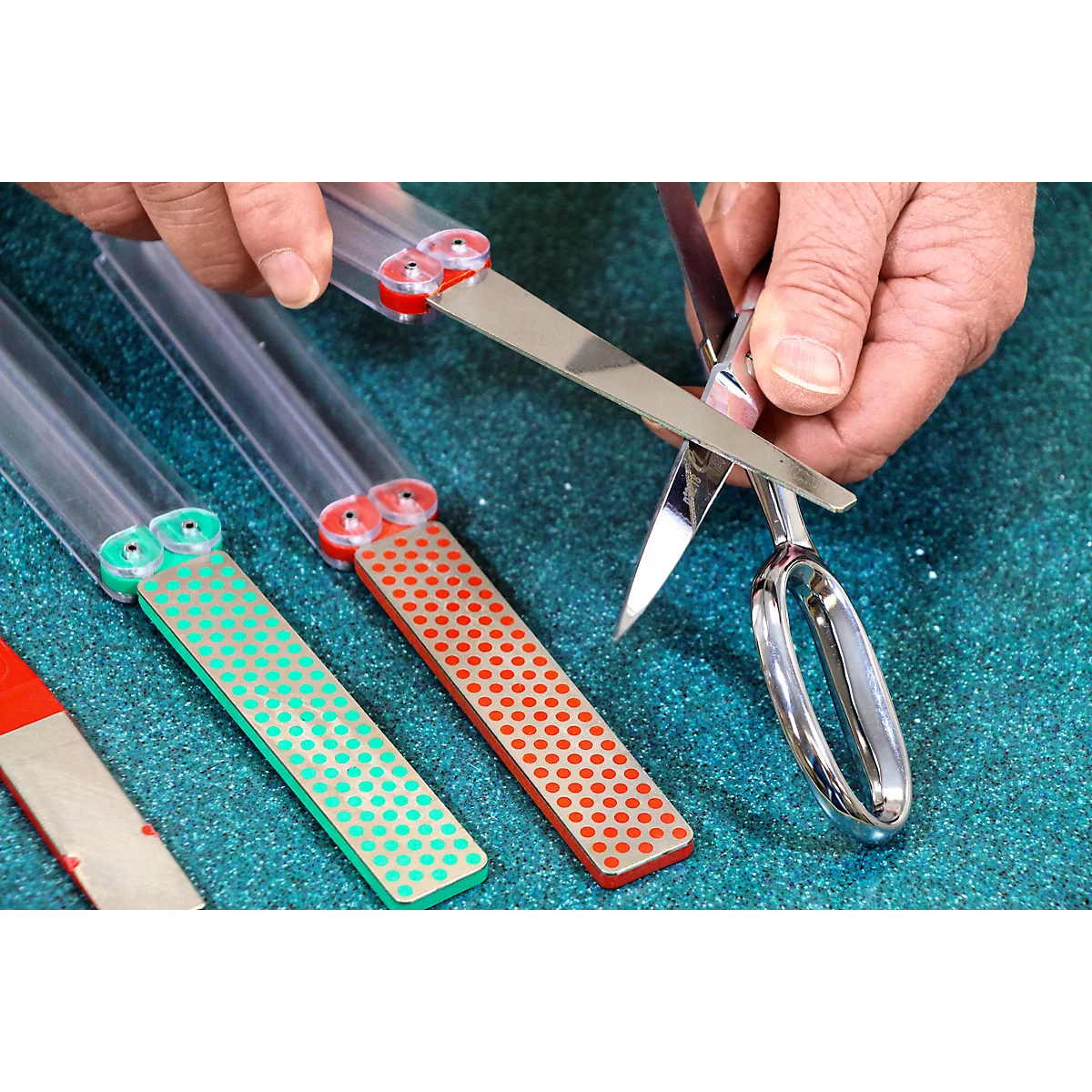 DMT Diamantfeile DiaFold, flach, fein 25 µ, trocken & mit Wasser verwendbar, Klappgriffe, L 113 x B 19-6 mm, grau