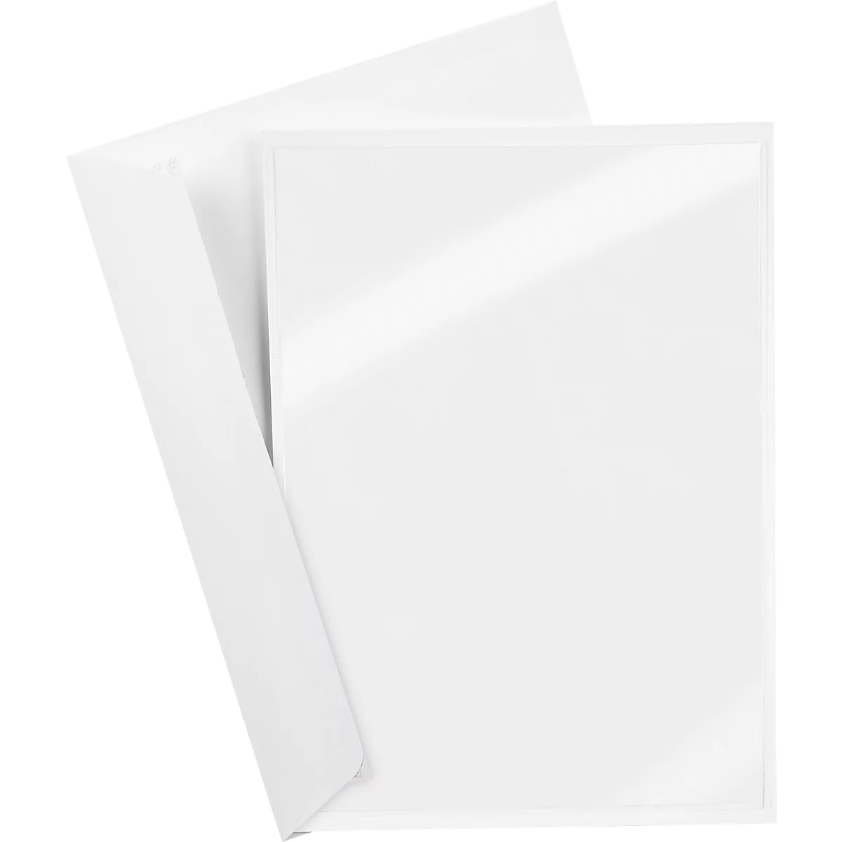 Papier blanc dans une enveloppe. Le papier est montré de en haut à gauche vers le bas à droite, tandis que l'enveloppe est à gauche.