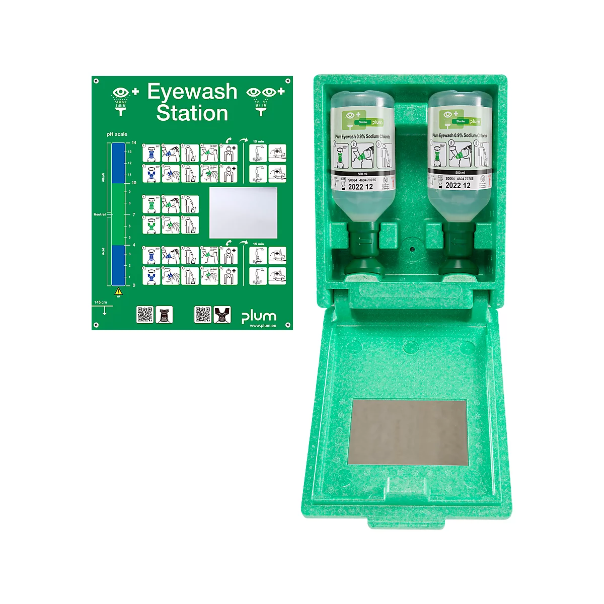 Poste de lavage oculaire vert avec instructions et deux flacons de solution oculaire.