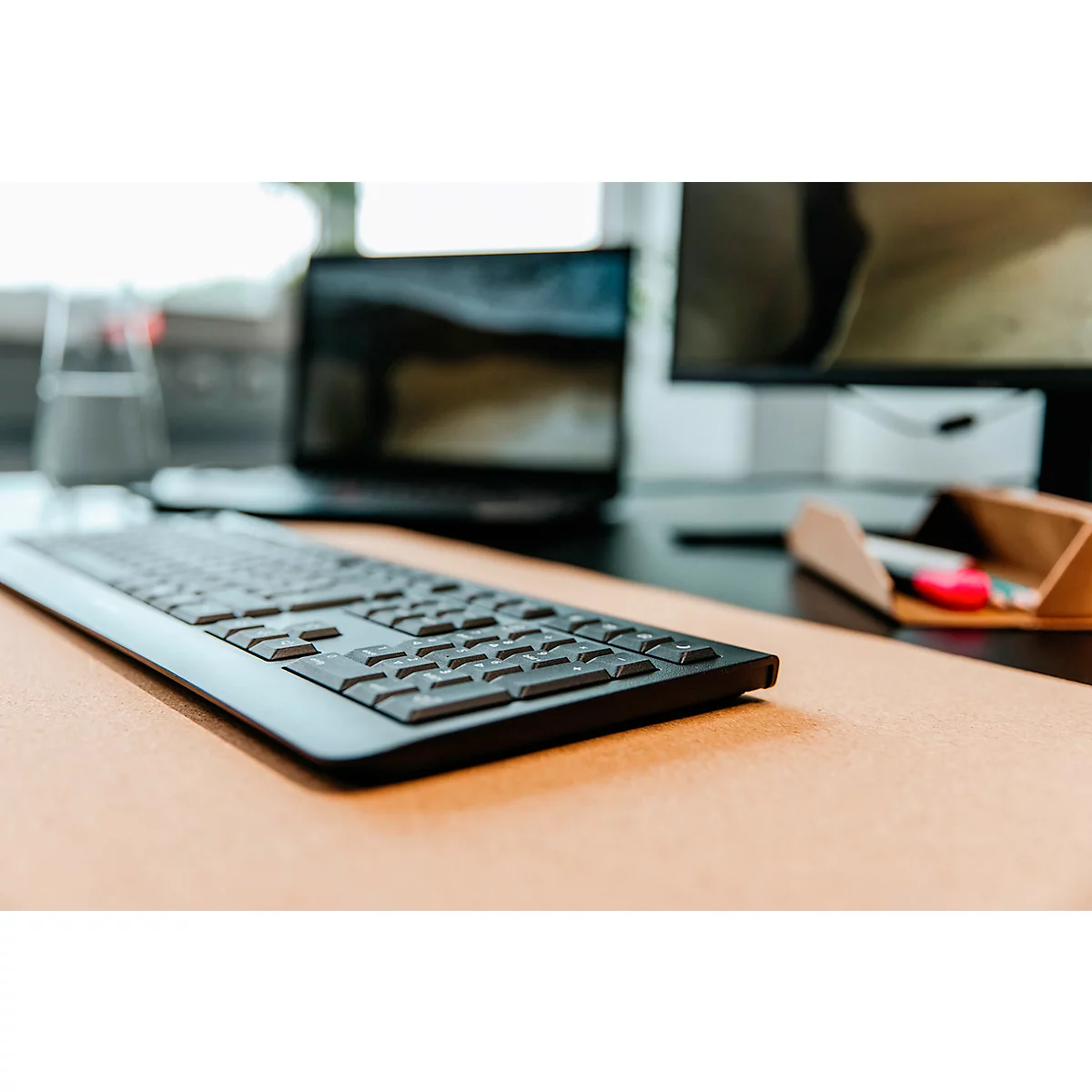 Draadloos toetsenbord CHERRY KW 3000, QWERTZ, tot 10 m, USB, incl. cijfer- en cursorblok, zwart
