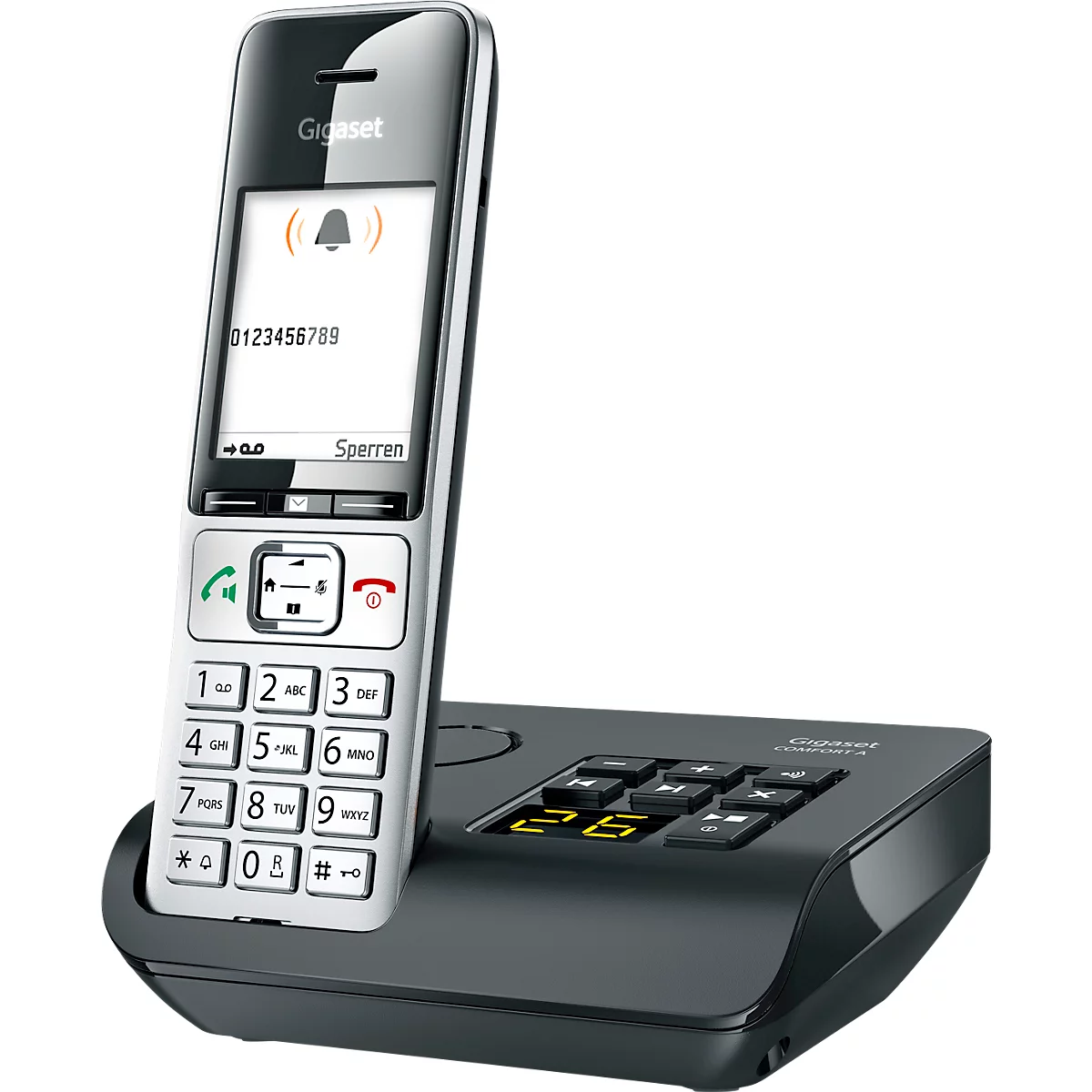Draadloze telefoon, zilver en zwart, met display en numerieke toetsen. Een nummer wordt weergegeven op het display. Op de achtergrond het oplaadstation.
