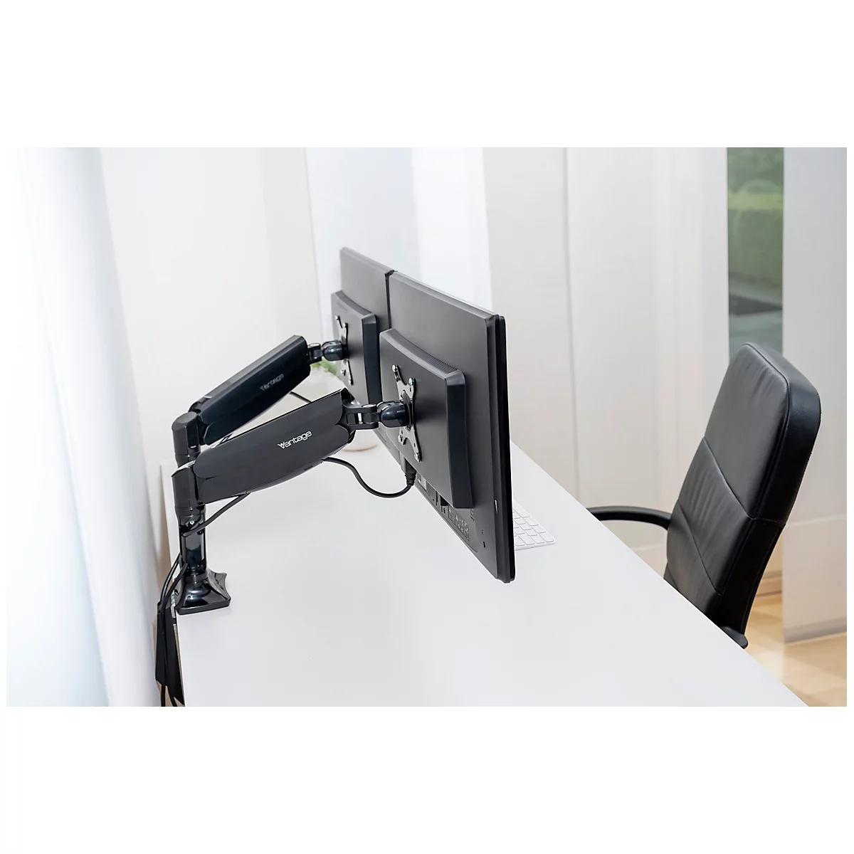 Dubbele monitorarm Vantage Office, tot 27 inch per arm, 2-9 kg per arm, in hoogte/diepte verstelbaar, kantelfunctie, VESA, zwart