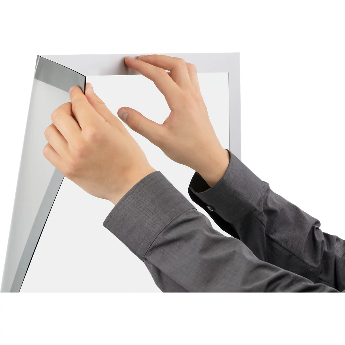 Durable Inforahmen DURAFRAME® Poster, A1 Hoch-/Querformat, für 2 Poster, selbstklebend, aufklappbarer Magnetrahmen, B 639 x T 28 x H 886 mm, PET, silber
