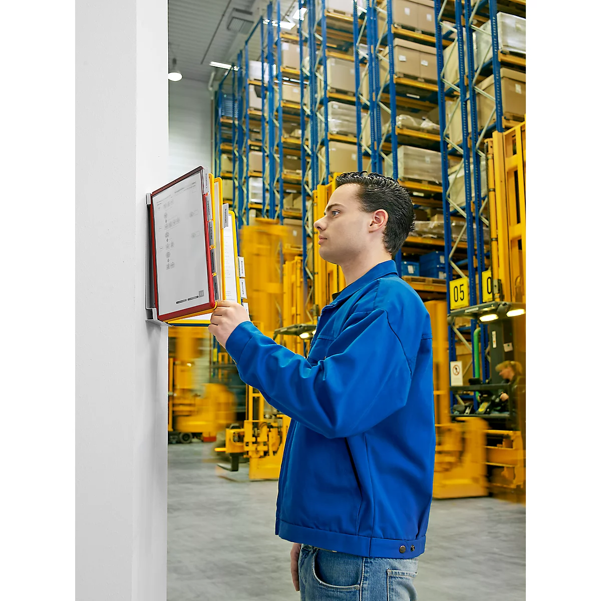 DURABLE wandhouder Vario Wall 20 - stalen - met 20 zichtpanelen
