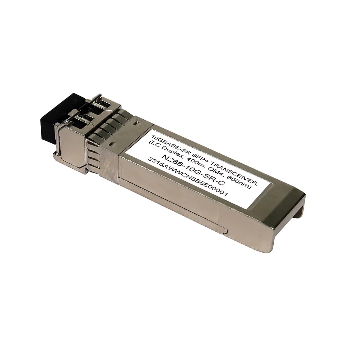 Ein silberner SFP+ Transceiver mit Textbeschriftung. Auf dem Label sind technische Daten abgebildet.