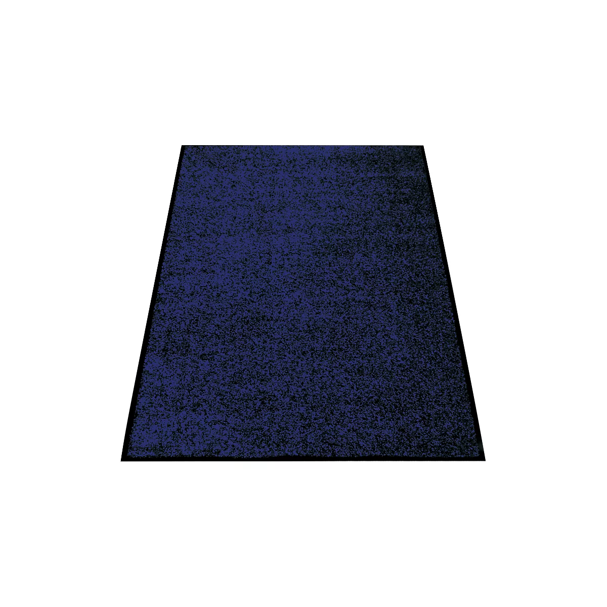 Een blauw tapijt, met een zwarte rand, iets schuin gefotografeerd.