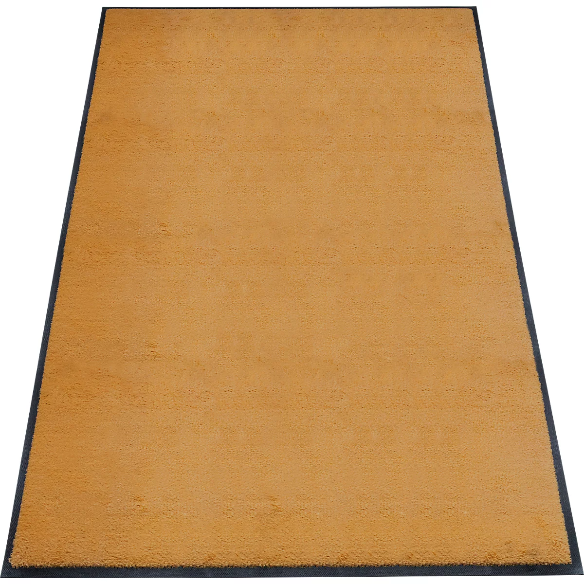 Een beige tapijt met een zwarte rand, schuin van bovenaf gefotografeerd.