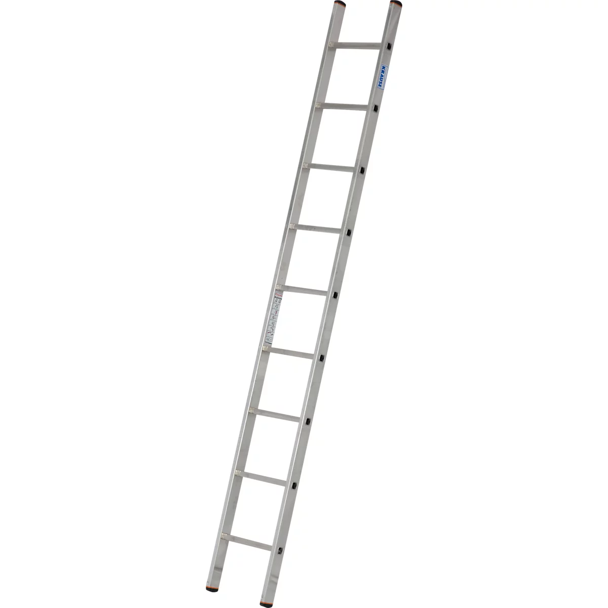 Échelle en aluminium gris inclinée sur fond blanc. Elle comporte plusieurs barreaux et des pieds rouges.