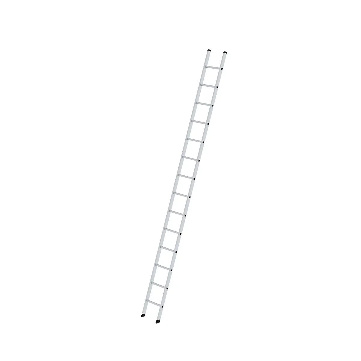 Échelle en métal sur fond blanc.