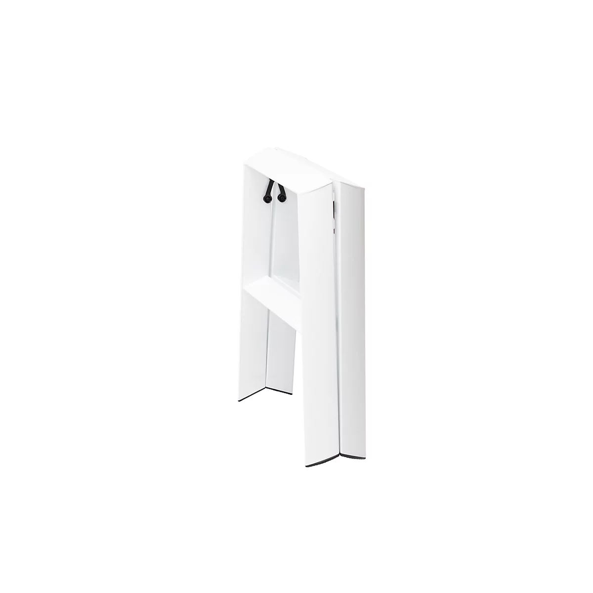 Meuble blanc en forme de A avec crochets à l'intérieur. Détails noirs. Se dresse sur fond blanc.