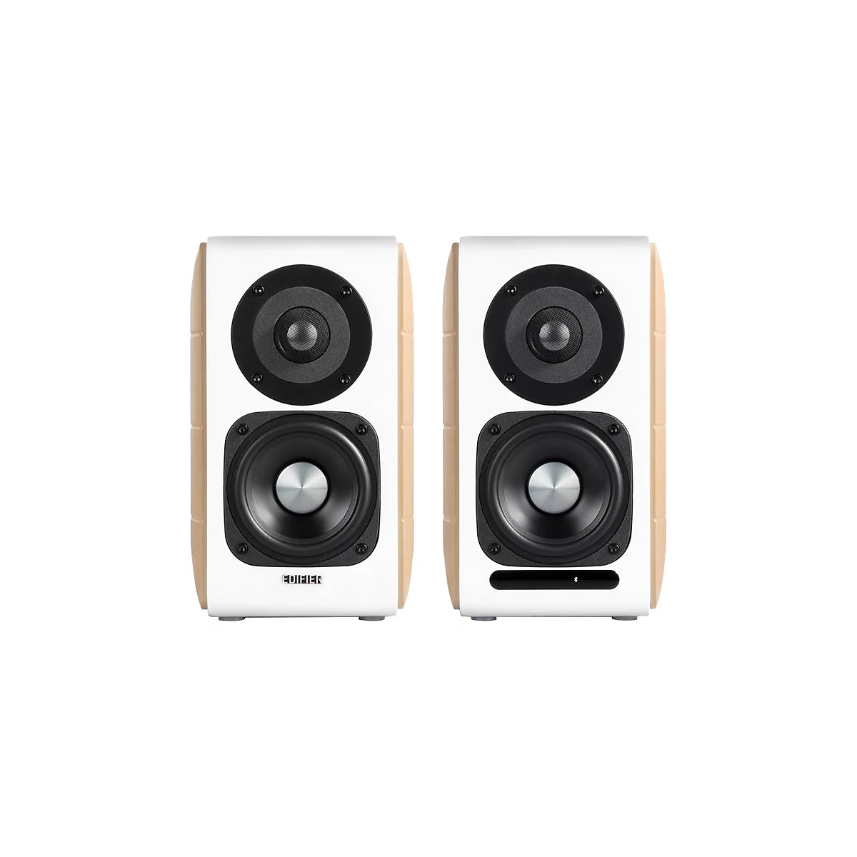 Zwei weiße Edifier-Lautsprecher mit Holzseiten, Hoch- und Tieftönern und Bluetooth-Symbol.
