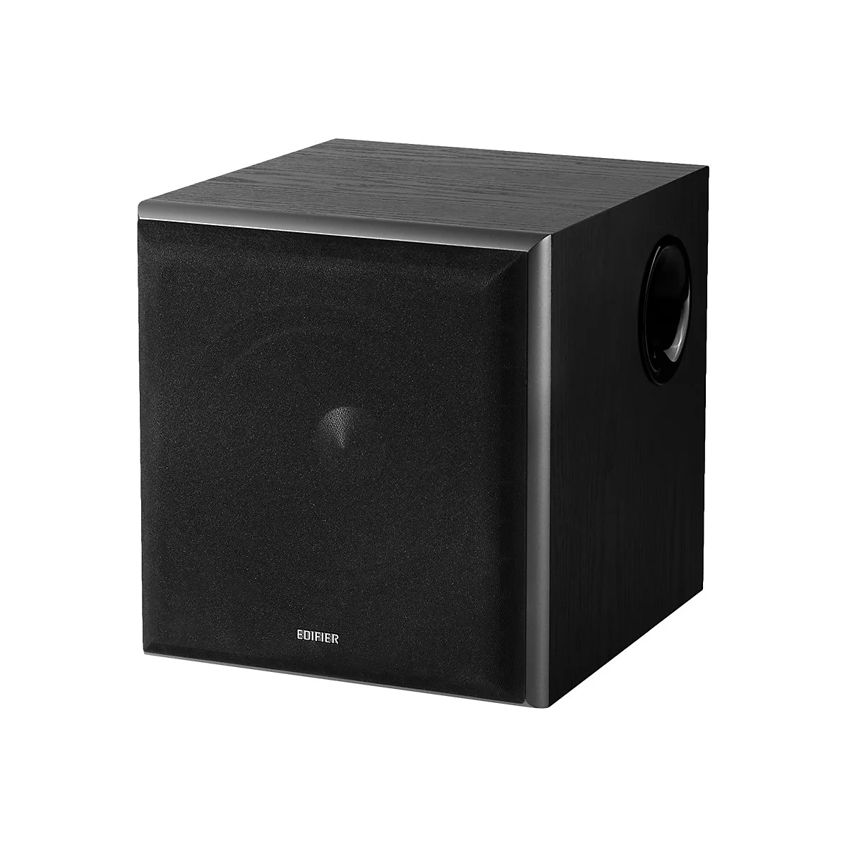 Schwarzer Edifier Subwoofer in quadratischem Holzdesign mit Frontbespannung vor weißem Hintergrund.