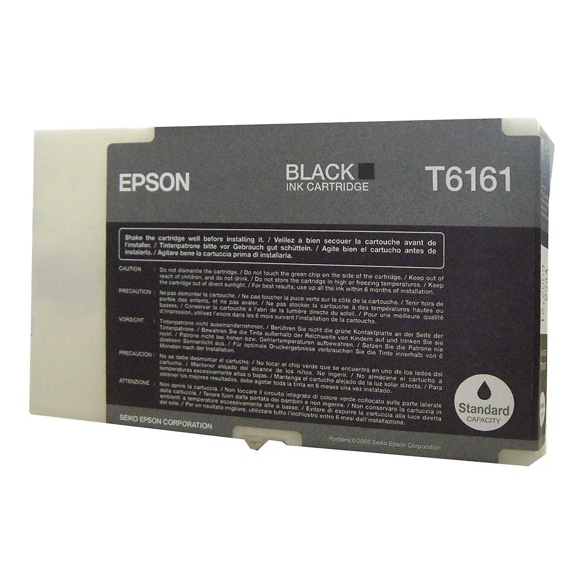 Schwarze Epson Tintenpatrone T6161. Aufschrift: Black Ink Cartridge, Standard Capacity. Mehrsprachiger Text. Schwarze und weiÃŸe Farbgebung.