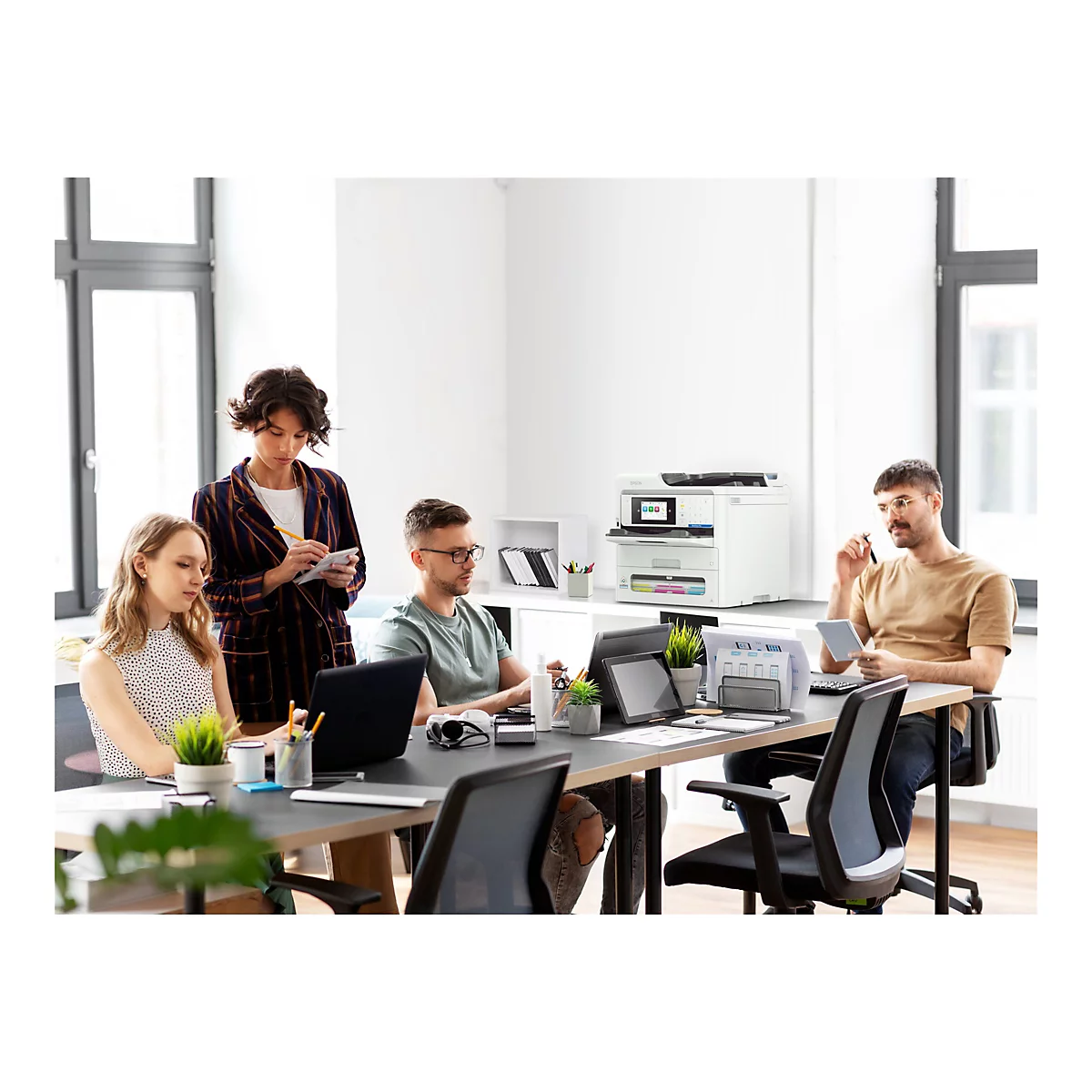 Epson WorkForce Pro EM-C800RDWF - Multifunktionsdrucker - Farbe - Tintenstrahl - A4 (210 x 297 mm) (Original) - A4/Legal (Medien)
