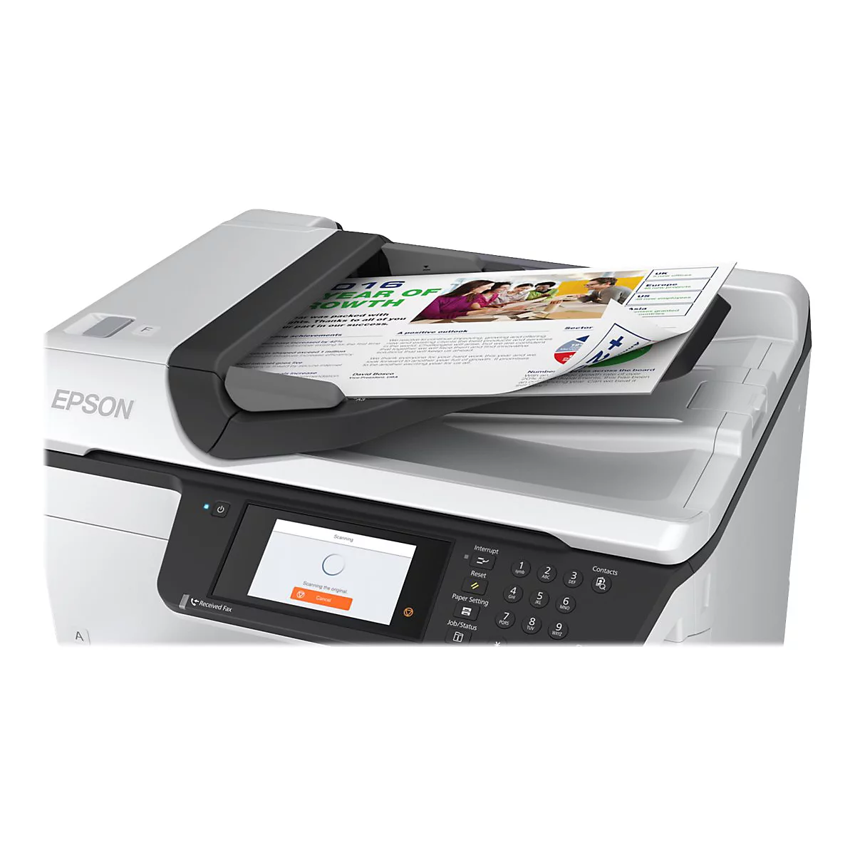 Epson Multifunktionsdrucker beim Einzug eines Dokuments mit Touchscreen-Anzeige und Ziffernblock.