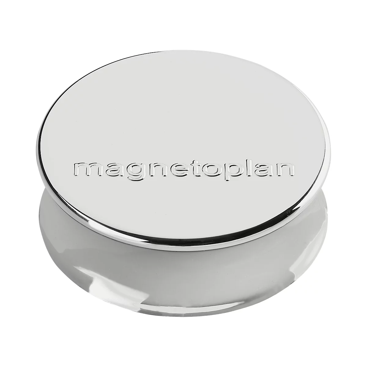 Ronde, zilverkleurige magneet met de opdruk 'magnetoplan'.